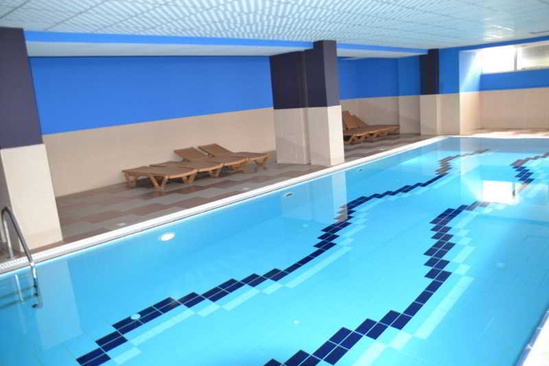 Hotel Vila Aeroport Rinas エクステリア 写真